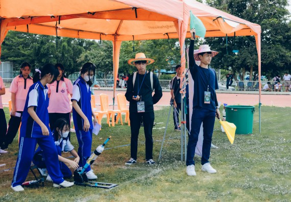 ภาพกิจกรรม  คณะวิทยาศาสตร์และเทคโนโลยี จัดการแข่งขันจรวดขวดน้ำ ระดับประถมศึกษา มัธยมศึกษาตอนต้น มัธยมศึกษาตอนปลาย งานสัปดาห์วิทยาศาสตร์แห่งชาติ ส่วนภูมิภาค ประจำปี 2566