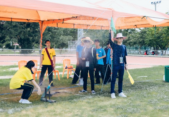 ภาพกิจกรรม  คณะวิทยาศาสตร์และเทคโนโลยี จัดการแข่งขันจรวดขวดน้ำ ระดับประถมศึกษา มัธยมศึกษาตอนต้น มัธยมศึกษาตอนปลาย งานสัปดาห์วิทยาศาสตร์แห่งชาติ ส่วนภูมิภาค ประจำปี 2566