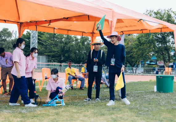 ภาพกิจกรรม  คณะวิทยาศาสตร์และเทคโนโลยี จัดการแข่งขันจรวดขวดน้ำ ระดับประถมศึกษา มัธยมศึกษาตอนต้น มัธยมศึกษาตอนปลาย งานสัปดาห์วิทยาศาสตร์แห่งชาติ ส่วนภูมิภาค ประจำปี 2566