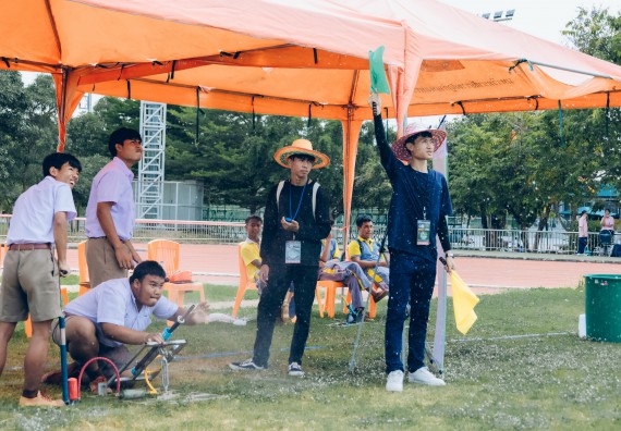 ภาพกิจกรรม  คณะวิทยาศาสตร์และเทคโนโลยี จัดการแข่งขันจรวดขวดน้ำ ระดับประถมศึกษา มัธยมศึกษาตอนต้น มัธยมศึกษาตอนปลาย งานสัปดาห์วิทยาศาสตร์แห่งชาติ ส่วนภูมิภาค ประจำปี 2566