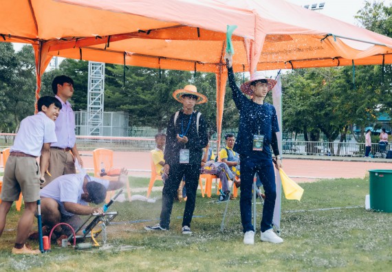 ภาพกิจกรรม  คณะวิทยาศาสตร์และเทคโนโลยี จัดการแข่งขันจรวดขวดน้ำ ระดับประถมศึกษา มัธยมศึกษาตอนต้น มัธยมศึกษาตอนปลาย งานสัปดาห์วิทยาศาสตร์แห่งชาติ ส่วนภูมิภาค ประจำปี 2566