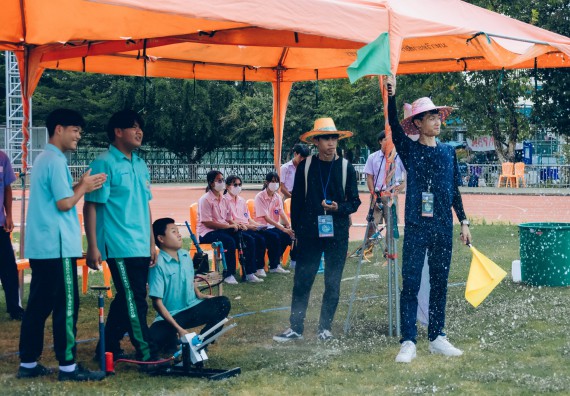 ภาพกิจกรรม  คณะวิทยาศาสตร์และเทคโนโลยี จัดการแข่งขันจรวดขวดน้ำ ระดับประถมศึกษา มัธยมศึกษาตอนต้น มัธยมศึกษาตอนปลาย งานสัปดาห์วิทยาศาสตร์แห่งชาติ ส่วนภูมิภาค ประจำปี 2566