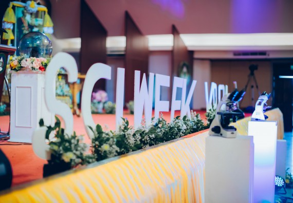 ภาพกิจกรรม  คณะวิทยาศาสตร์และเทคโนโลยี จัดพิธีถวายราชสดุดี พิธีถวายพานพุ่มสักการะและพิธีเปิด งานสัปดาห์วิทยาศาสตร์แห่งชาติ ส่วนภูมิภาค ประจำปี 2566