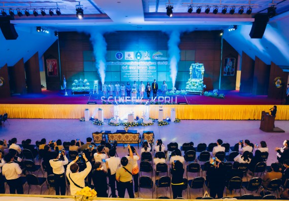 ภาพกิจกรรม  คณะวิทยาศาสตร์และเทคโนโลยี จัดพิธีถวายราชสดุดี พิธีถวายพานพุ่มสักการะและพิธีเปิด งานสัปดาห์วิทยาศาสตร์แห่งชาติ ส่วนภูมิภาค ประจำปี 2566