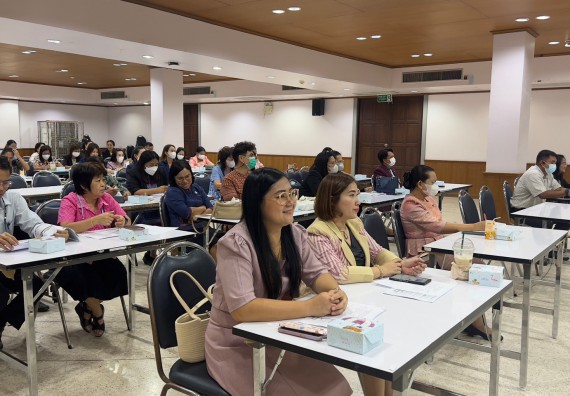  ภาพกิจกรรม  คณะวิทยาศาสตร์และเทคโนโลยี จัดกิจกรรมบรรยายพิเศษทางวิชาการ เรื่อง เทคนิคการสอนทางวิทยาศาสตร์