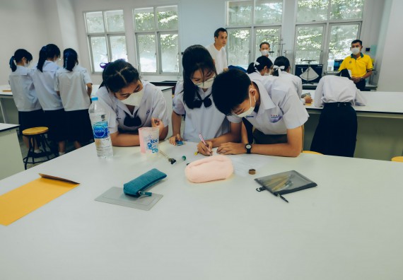 ภาพกิจกรรม  คณะวิทยาศาสตร์และเทคโนโลยี จัดการแข่งขันทักษะทางวิทยาศาสตร์และเทคโนโลยี ระดับมัธยมศึกษาตอนต้น มัธยมศึกษาตอนปลาย งานสัปดาห์วิทยาศาสตร์แห่งชาติ ส่วนภูมิภาค ประจำปี 2566