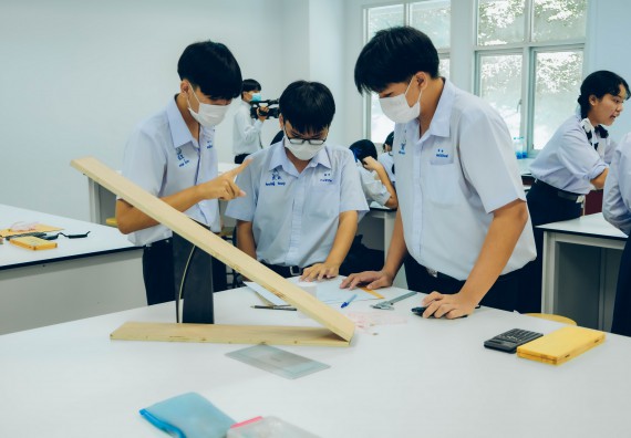 ภาพกิจกรรม  คณะวิทยาศาสตร์และเทคโนโลยี จัดการแข่งขันทักษะทางวิทยาศาสตร์และเทคโนโลยี ระดับมัธยมศึกษาตอนต้น มัธยมศึกษาตอนปลาย งานสัปดาห์วิทยาศาสตร์แห่งชาติ ส่วนภูมิภาค ประจำปี 2566