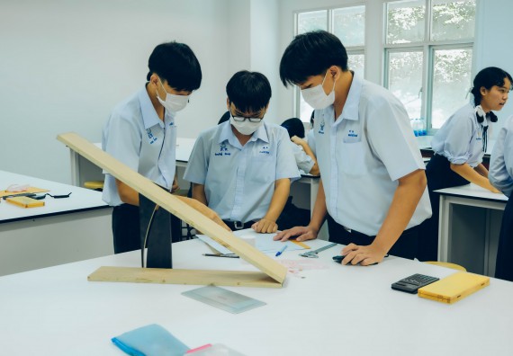 ภาพกิจกรรม  คณะวิทยาศาสตร์และเทคโนโลยี จัดการแข่งขันทักษะทางวิทยาศาสตร์และเทคโนโลยี ระดับมัธยมศึกษาตอนต้น มัธยมศึกษาตอนปลาย งานสัปดาห์วิทยาศาสตร์แห่งชาติ ส่วนภูมิภาค ประจำปี 2566