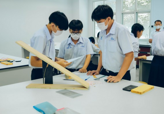 ภาพกิจกรรม  คณะวิทยาศาสตร์และเทคโนโลยี จัดการแข่งขันทักษะทางวิทยาศาสตร์และเทคโนโลยี ระดับมัธยมศึกษาตอนต้น มัธยมศึกษาตอนปลาย งานสัปดาห์วิทยาศาสตร์แห่งชาติ ส่วนภูมิภาค ประจำปี 2566