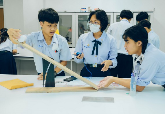 ภาพกิจกรรม  คณะวิทยาศาสตร์และเทคโนโลยี จัดการแข่งขันทักษะทางวิทยาศาสตร์และเทคโนโลยี ระดับมัธยมศึกษาตอนต้น มัธยมศึกษาตอนปลาย งานสัปดาห์วิทยาศาสตร์แห่งชาติ ส่วนภูมิภาค ประจำปี 2566