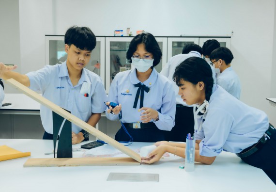 ภาพกิจกรรม  คณะวิทยาศาสตร์และเทคโนโลยี จัดการแข่งขันทักษะทางวิทยาศาสตร์และเทคโนโลยี ระดับมัธยมศึกษาตอนต้น มัธยมศึกษาตอนปลาย งานสัปดาห์วิทยาศาสตร์แห่งชาติ ส่วนภูมิภาค ประจำปี 2566