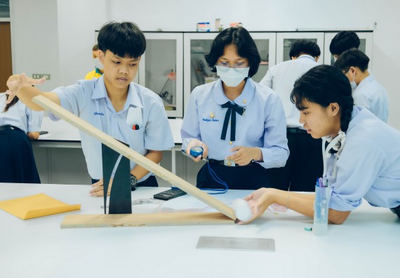 ภาพกิจกรรม  คณะวิทยาศาสตร์และเทคโนโลยี จัดการแข่งขันทักษะทางวิทยาศาสตร์และเทคโนโลยี ระดับมัธยมศึกษาตอนต้น มัธยมศึกษาตอนปลาย งานสัปดาห์วิทยาศาสตร์แห่งชาติ ส่วนภูมิภาค ประจำปี 2566