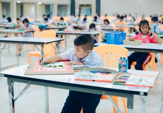 ภาพกิจกรรม  คณะวิทยาศาสตร์และเทคโนโลยี การประกวดภาพวาดจินตนาการทางวิทยาศาสตร์ ระดับประถมศึกษาตอนต้น ประถมศึกษาตอนปลาย มัธยมศึกษาตอนต้น มัธยมศึกษาตอนปลาย งานสัปดาห์วิทยาศาสตร์แห่งชาติ ส่วนภูมิภาค ประจำปี 2566