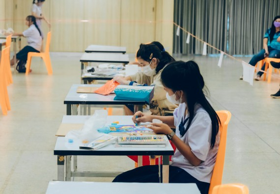 ภาพกิจกรรม  คณะวิทยาศาสตร์และเทคโนโลยี การประกวดภาพวาดจินตนาการทางวิทยาศาสตร์ ระดับประถมศึกษาตอนต้น ประถมศึกษาตอนปลาย มัธยมศึกษาตอนต้น มัธยมศึกษาตอนปลาย งานสัปดาห์วิทยาศาสตร์แห่งชาติ ส่วนภูมิภาค ประจำปี 2566