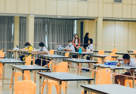 ภาพกิจกรรม  คณะวิทยาศาสตร์และเทคโนโลยี การประกวดภาพวาดจินตนาการทางวิทยาศาสตร์ ระดับประถมศึกษาตอนต้น ประถมศึกษาตอนปลาย มัธยมศึกษาตอนต้น มัธยมศึกษาตอนปลาย งานสัปดาห์วิทยาศาสตร์แห่งชาติ ส่วนภูมิภาค ประจำปี 2566