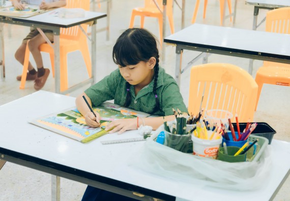 ภาพกิจกรรม  คณะวิทยาศาสตร์และเทคโนโลยี การประกวดภาพวาดจินตนาการทางวิทยาศาสตร์ ระดับประถมศึกษาตอนต้น ประถมศึกษาตอนปลาย มัธยมศึกษาตอนต้น มัธยมศึกษาตอนปลาย งานสัปดาห์วิทยาศาสตร์แห่งชาติ ส่วนภูมิภาค ประจำปี 2566