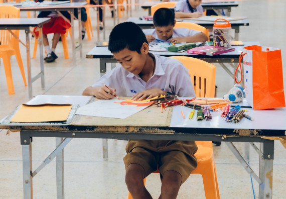 ภาพกิจกรรม  คณะวิทยาศาสตร์และเทคโนโลยี การประกวดภาพวาดจินตนาการทางวิทยาศาสตร์ ระดับประถมศึกษาตอนต้น ประถมศึกษาตอนปลาย มัธยมศึกษาตอนต้น มัธยมศึกษาตอนปลาย งานสัปดาห์วิทยาศาสตร์แห่งชาติ ส่วนภูมิภาค ประจำปี 2566