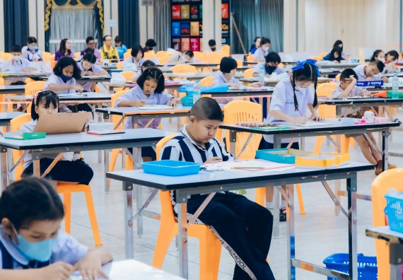 ภาพกิจกรรม  คณะวิทยาศาสตร์และเทคโนโลยี การประกวดภาพวาดจินตนาการทางวิทยาศาสตร์ ระดับประถมศึกษาตอนต้น ประถมศึกษาตอนปลาย มัธยมศึกษาตอนต้น มัธยมศึกษาตอนปลาย งานสัปดาห์วิทยาศาสตร์แห่งชาติ ส่วนภูมิภาค ประจำปี 2566