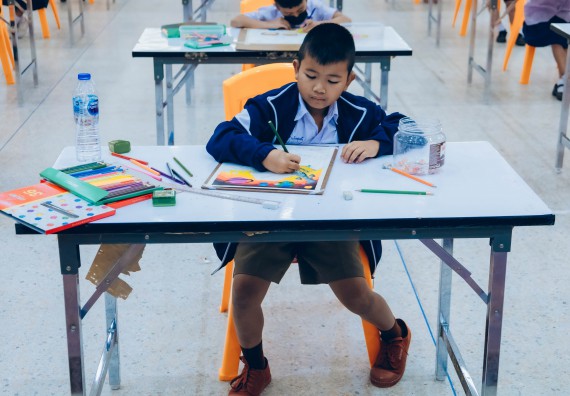 ภาพกิจกรรม  คณะวิทยาศาสตร์และเทคโนโลยี การประกวดภาพวาดจินตนาการทางวิทยาศาสตร์ ระดับประถมศึกษาตอนต้น ประถมศึกษาตอนปลาย มัธยมศึกษาตอนต้น มัธยมศึกษาตอนปลาย งานสัปดาห์วิทยาศาสตร์แห่งชาติ ส่วนภูมิภาค ประจำปี 2566