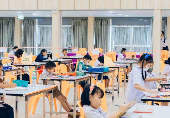 ภาพกิจกรรม  คณะวิทยาศาสตร์และเทคโนโลยี การประกวดภาพวาดจินตนาการทางวิทยาศาสตร์ ระดับประถมศึกษาตอนต้น ประถมศึกษาตอนปลาย มัธยมศึกษาตอนต้น มัธยมศึกษาตอนปลาย งานสัปดาห์วิทยาศาสตร์แห่งชาติ ส่วนภูมิภาค ประจำปี 2566