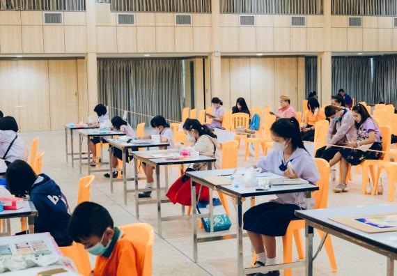 ภาพกิจกรรม  คณะวิทยาศาสตร์และเทคโนโลยี การประกวดภาพวาดจินตนาการทางวิทยาศาสตร์ ระดับประถมศึกษาตอนต้น ประถมศึกษาตอนปลาย มัธยมศึกษาตอนต้น มัธยมศึกษาตอนปลาย งานสัปดาห์วิทยาศาสตร์แห่งชาติ ส่วนภูมิภาค ประจำปี 2566