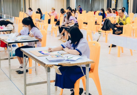 ภาพกิจกรรม  คณะวิทยาศาสตร์และเทคโนโลยี การประกวดภาพวาดจินตนาการทางวิทยาศาสตร์ ระดับประถมศึกษาตอนต้น ประถมศึกษาตอนปลาย มัธยมศึกษาตอนต้น มัธยมศึกษาตอนปลาย งานสัปดาห์วิทยาศาสตร์แห่งชาติ ส่วนภูมิภาค ประจำปี 2566