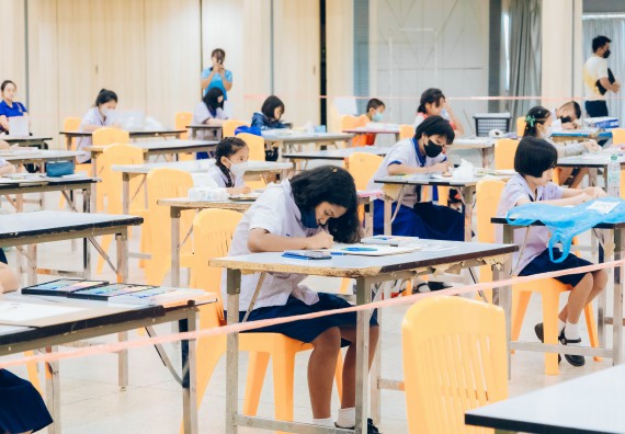 ภาพกิจกรรม  คณะวิทยาศาสตร์และเทคโนโลยี การประกวดภาพวาดจินตนาการทางวิทยาศาสตร์ ระดับประถมศึกษาตอนต้น ประถมศึกษาตอนปลาย มัธยมศึกษาตอนต้น มัธยมศึกษาตอนปลาย งานสัปดาห์วิทยาศาสตร์แห่งชาติ ส่วนภูมิภาค ประจำปี 2566