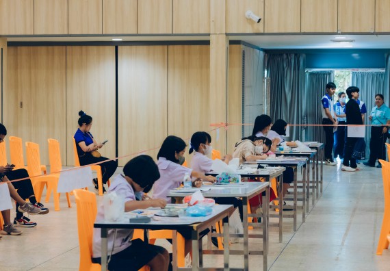 ภาพกิจกรรม  คณะวิทยาศาสตร์และเทคโนโลยี การประกวดภาพวาดจินตนาการทางวิทยาศาสตร์ ระดับประถมศึกษาตอนต้น ประถมศึกษาตอนปลาย มัธยมศึกษาตอนต้น มัธยมศึกษาตอนปลาย งานสัปดาห์วิทยาศาสตร์แห่งชาติ ส่วนภูมิภาค ประจำปี 2566