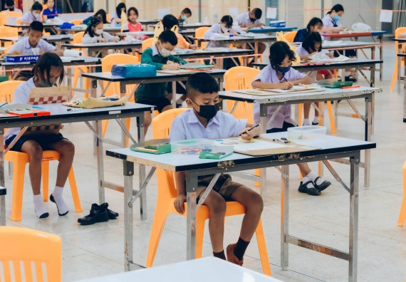 ภาพกิจกรรม  คณะวิทยาศาสตร์และเทคโนโลยี การประกวดภาพวาดจินตนาการทางวิทยาศาสตร์ ระดับประถมศึกษาตอนต้น ประถมศึกษาตอนปลาย มัธยมศึกษาตอนต้น มัธยมศึกษาตอนปลาย งานสัปดาห์วิทยาศาสตร์แห่งชาติ ส่วนภูมิภาค ประจำปี 2566