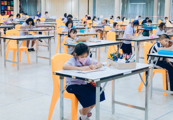 ภาพกิจกรรม  คณะวิทยาศาสตร์และเทคโนโลยี การประกวดภาพวาดจินตนาการทางวิทยาศาสตร์ ระดับประถมศึกษาตอนต้น ประถมศึกษาตอนปลาย มัธยมศึกษาตอนต้น มัธยมศึกษาตอนปลาย งานสัปดาห์วิทยาศาสตร์แห่งชาติ ส่วนภูมิภาค ประจำปี 2566