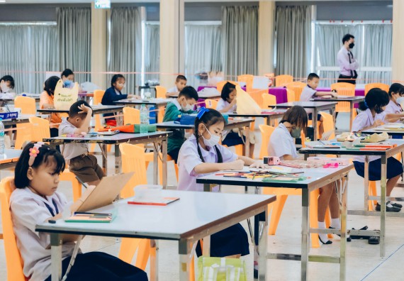 ภาพกิจกรรม  คณะวิทยาศาสตร์และเทคโนโลยี การประกวดภาพวาดจินตนาการทางวิทยาศาสตร์ ระดับประถมศึกษาตอนต้น ประถมศึกษาตอนปลาย มัธยมศึกษาตอนต้น มัธยมศึกษาตอนปลาย งานสัปดาห์วิทยาศาสตร์แห่งชาติ ส่วนภูมิภาค ประจำปี 2566