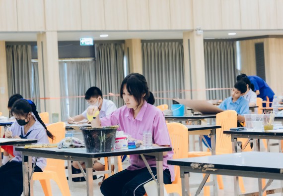 ภาพกิจกรรม  คณะวิทยาศาสตร์และเทคโนโลยี การประกวดภาพวาดจินตนาการทางวิทยาศาสตร์ ระดับประถมศึกษาตอนต้น ประถมศึกษาตอนปลาย มัธยมศึกษาตอนต้น มัธยมศึกษาตอนปลาย งานสัปดาห์วิทยาศาสตร์แห่งชาติ ส่วนภูมิภาค ประจำปี 2566