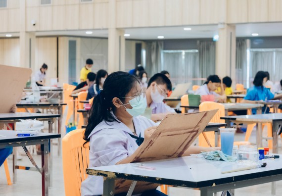 ภาพกิจกรรม  คณะวิทยาศาสตร์และเทคโนโลยี การประกวดภาพวาดจินตนาการทางวิทยาศาสตร์ ระดับประถมศึกษาตอนต้น ประถมศึกษาตอนปลาย มัธยมศึกษาตอนต้น มัธยมศึกษาตอนปลาย งานสัปดาห์วิทยาศาสตร์แห่งชาติ ส่วนภูมิภาค ประจำปี 2566