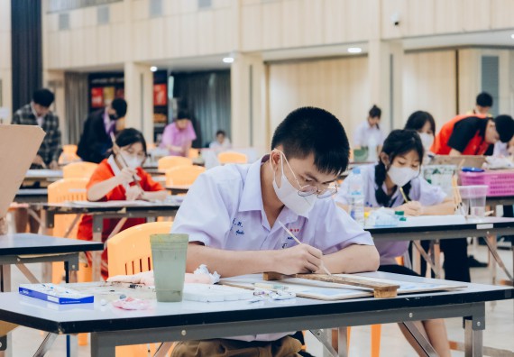 ภาพกิจกรรม  คณะวิทยาศาสตร์และเทคโนโลยี การประกวดภาพวาดจินตนาการทางวิทยาศาสตร์ ระดับประถมศึกษาตอนต้น ประถมศึกษาตอนปลาย มัธยมศึกษาตอนต้น มัธยมศึกษาตอนปลาย งานสัปดาห์วิทยาศาสตร์แห่งชาติ ส่วนภูมิภาค ประจำปี 2566