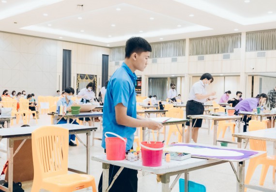 ภาพกิจกรรม  คณะวิทยาศาสตร์และเทคโนโลยี การประกวดภาพวาดจินตนาการทางวิทยาศาสตร์ ระดับประถมศึกษาตอนต้น ประถมศึกษาตอนปลาย มัธยมศึกษาตอนต้น มัธยมศึกษาตอนปลาย งานสัปดาห์วิทยาศาสตร์แห่งชาติ ส่วนภูมิภาค ประจำปี 2566