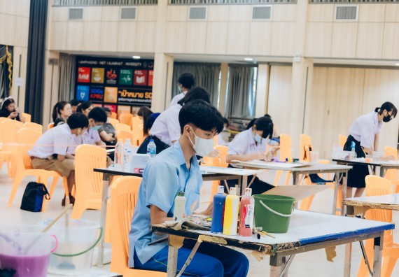 ภาพกิจกรรม  คณะวิทยาศาสตร์และเทคโนโลยี การประกวดภาพวาดจินตนาการทางวิทยาศาสตร์ ระดับประถมศึกษาตอนต้น ประถมศึกษาตอนปลาย มัธยมศึกษาตอนต้น มัธยมศึกษาตอนปลาย งานสัปดาห์วิทยาศาสตร์แห่งชาติ ส่วนภูมิภาค ประจำปี 2566