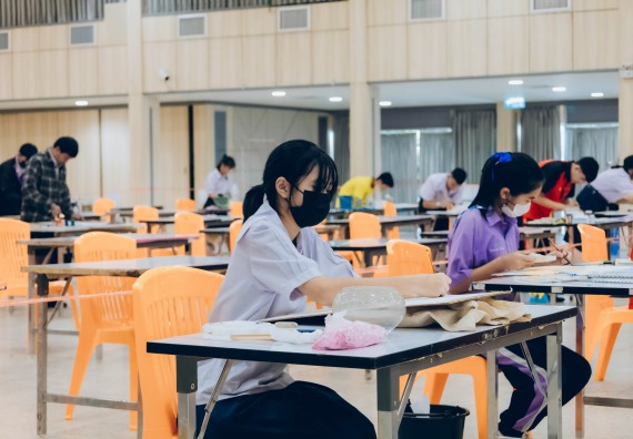 ภาพกิจกรรม  คณะวิทยาศาสตร์และเทคโนโลยี การประกวดภาพวาดจินตนาการทางวิทยาศาสตร์ ระดับประถมศึกษาตอนต้น ประถมศึกษาตอนปลาย มัธยมศึกษาตอนต้น มัธยมศึกษาตอนปลาย งานสัปดาห์วิทยาศาสตร์แห่งชาติ ส่วนภูมิภาค ประจำปี 2566