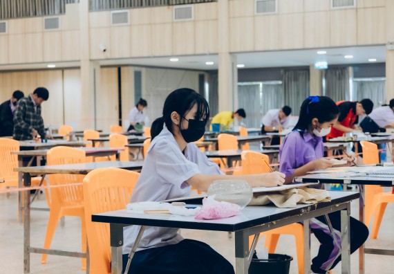 ภาพกิจกรรม  คณะวิทยาศาสตร์และเทคโนโลยี การประกวดภาพวาดจินตนาการทางวิทยาศาสตร์ ระดับประถมศึกษาตอนต้น ประถมศึกษาตอนปลาย มัธยมศึกษาตอนต้น มัธยมศึกษาตอนปลาย งานสัปดาห์วิทยาศาสตร์แห่งชาติ ส่วนภูมิภาค ประจำปี 2566