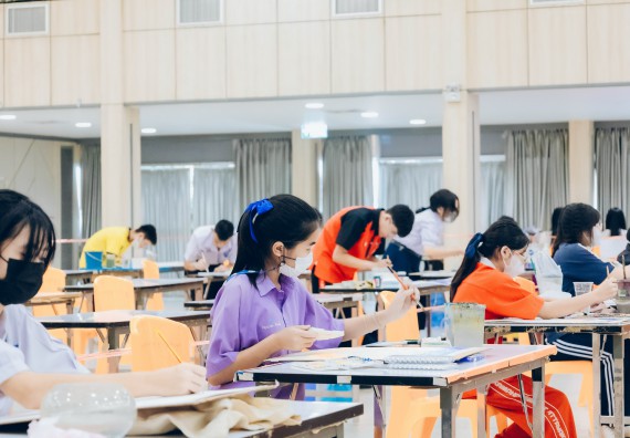 ภาพกิจกรรม  คณะวิทยาศาสตร์และเทคโนโลยี การประกวดภาพวาดจินตนาการทางวิทยาศาสตร์ ระดับประถมศึกษาตอนต้น ประถมศึกษาตอนปลาย มัธยมศึกษาตอนต้น มัธยมศึกษาตอนปลาย งานสัปดาห์วิทยาศาสตร์แห่งชาติ ส่วนภูมิภาค ประจำปี 2566