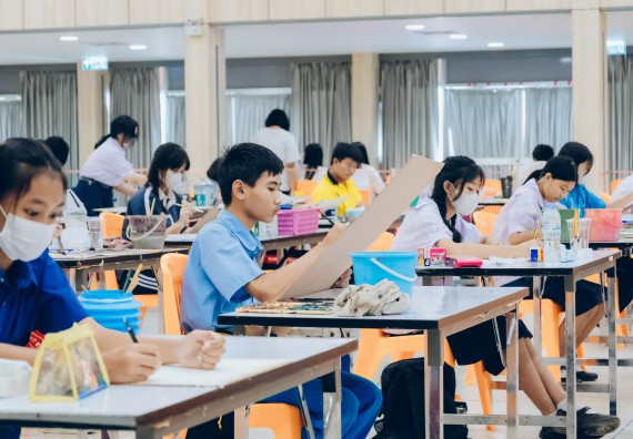 ภาพกิจกรรม  คณะวิทยาศาสตร์และเทคโนโลยี การประกวดภาพวาดจินตนาการทางวิทยาศาสตร์ ระดับประถมศึกษาตอนต้น ประถมศึกษาตอนปลาย มัธยมศึกษาตอนต้น มัธยมศึกษาตอนปลาย งานสัปดาห์วิทยาศาสตร์แห่งชาติ ส่วนภูมิภาค ประจำปี 2566