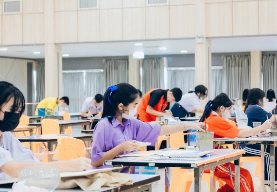 ภาพกิจกรรม  คณะวิทยาศาสตร์และเทคโนโลยี การประกวดภาพวาดจินตนาการทางวิทยาศาสตร์ ระดับประถมศึกษาตอนต้น ประถมศึกษาตอนปลาย มัธยมศึกษาตอนต้น มัธยมศึกษาตอนปลาย งานสัปดาห์วิทยาศาสตร์แห่งชาติ ส่วนภูมิภาค ประจำปี 2566