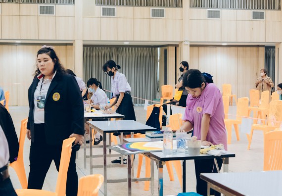 ภาพกิจกรรม  คณะวิทยาศาสตร์และเทคโนโลยี การประกวดภาพวาดจินตนาการทางวิทยาศาสตร์ ระดับประถมศึกษาตอนต้น ประถมศึกษาตอนปลาย มัธยมศึกษาตอนต้น มัธยมศึกษาตอนปลาย งานสัปดาห์วิทยาศาสตร์แห่งชาติ ส่วนภูมิภาค ประจำปี 2566