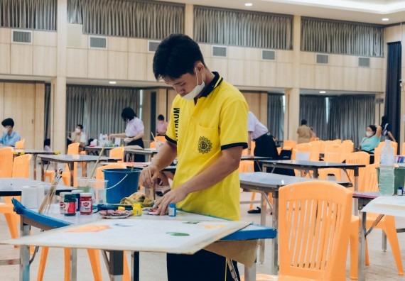 ภาพกิจกรรม  คณะวิทยาศาสตร์และเทคโนโลยี การประกวดภาพวาดจินตนาการทางวิทยาศาสตร์ ระดับประถมศึกษาตอนต้น ประถมศึกษาตอนปลาย มัธยมศึกษาตอนต้น มัธยมศึกษาตอนปลาย งานสัปดาห์วิทยาศาสตร์แห่งชาติ ส่วนภูมิภาค ประจำปี 2566