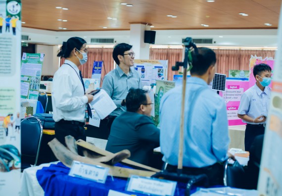 ภาพกิจกรรม  คณะวิทยาศาสตร์และเทคโนโลยี การประกวดโครงงานวิทยาศาสตร์ ระดับมัธยมศึกษาตอนต้น มัธยมศึกษาตอนปลาย งานสัปดาห์วิทยาศาสตร์แห่งชาติ ส่วนภูมิภาค ประจำปี 2566