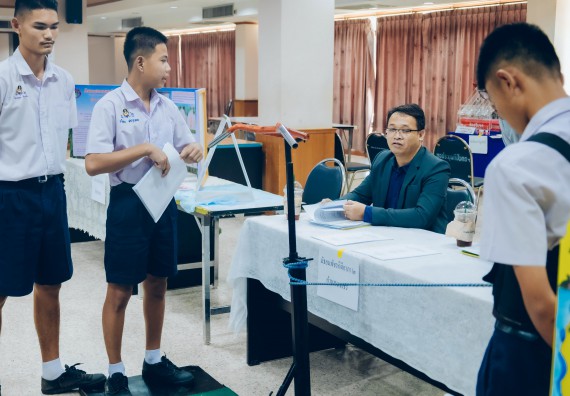 ภาพกิจกรรม  คณะวิทยาศาสตร์และเทคโนโลยี การประกวดโครงงานวิทยาศาสตร์ ระดับมัธยมศึกษาตอนต้น มัธยมศึกษาตอนปลาย งานสัปดาห์วิทยาศาสตร์แห่งชาติ ส่วนภูมิภาค ประจำปี 2566
