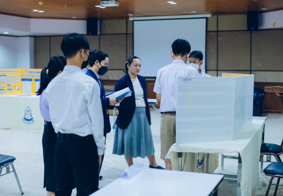 ภาพกิจกรรม  คณะวิทยาศาสตร์และเทคโนโลยี การประกวดโครงงานคณิตศาสตร์ ประเภทคณิตศาสตร์บริสุทธิ์ ระดับมัธยมศึกษาตอนต้น มัธยมศึกษาตอนปลาย งานสัปดาห์วิทยาศาสตร์แห่งชาติ ส่วนภูมิภาค ประจำปี 2566