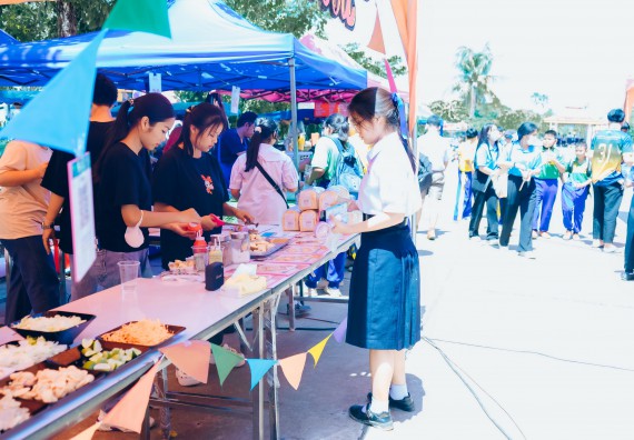 ภาพกิจกรรม  คณะวิทยาศาสตร์และเทคโนโลยี จัดนิทรรศการและกิจกรรมด้านวิทยาศาสตร์ เทคโนโลยีและนวัตกรรม (วทน.)  งานสัปดาห์วิทยาศาสตร์แห่งชาติ ส่วนภูมิภาค ประจำปี 2566