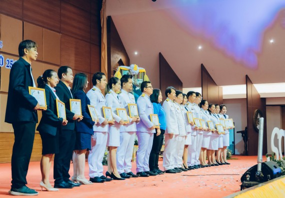 ภาพกิจกรรม  คณะวิทยาศาสตร์และเทคโนโลยี จัดพิธีถวายราชสดุดี พิธีถวายพานพุ่มสักการะและพิธีเปิด งานสัปดาห์วิทยาศาสตร์แห่งชาติ ส่วนภูมิภาค ประจำปี 2566