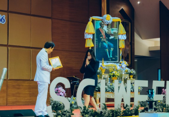 ภาพกิจกรรม  คณะวิทยาศาสตร์และเทคโนโลยี จัดพิธีถวายราชสดุดี พิธีถวายพานพุ่มสักการะและพิธีเปิด งานสัปดาห์วิทยาศาสตร์แห่งชาติ ส่วนภูมิภาค ประจำปี 2566