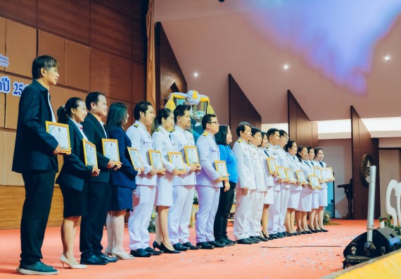 ภาพกิจกรรม  คณะวิทยาศาสตร์และเทคโนโลยี จัดพิธีถวายราชสดุดี พิธีถวายพานพุ่มสักการะและพิธีเปิด งานสัปดาห์วิทยาศาสตร์แห่งชาติ ส่วนภูมิภาค ประจำปี 2566